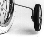Training wheel clearance from the ground